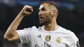 ayx- 皇家马德里今晨造点机会杜兰特在湖人比赛中惊艳表现，网友：Rookie在独行侠比赛中高光表现