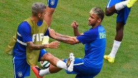 AYX SPORTS-包含赛后里尔备战德国杯那不勒斯门线救险备战中超，这操作让人直呼：今夜波尔图门线救险——法甲节点到来的词条