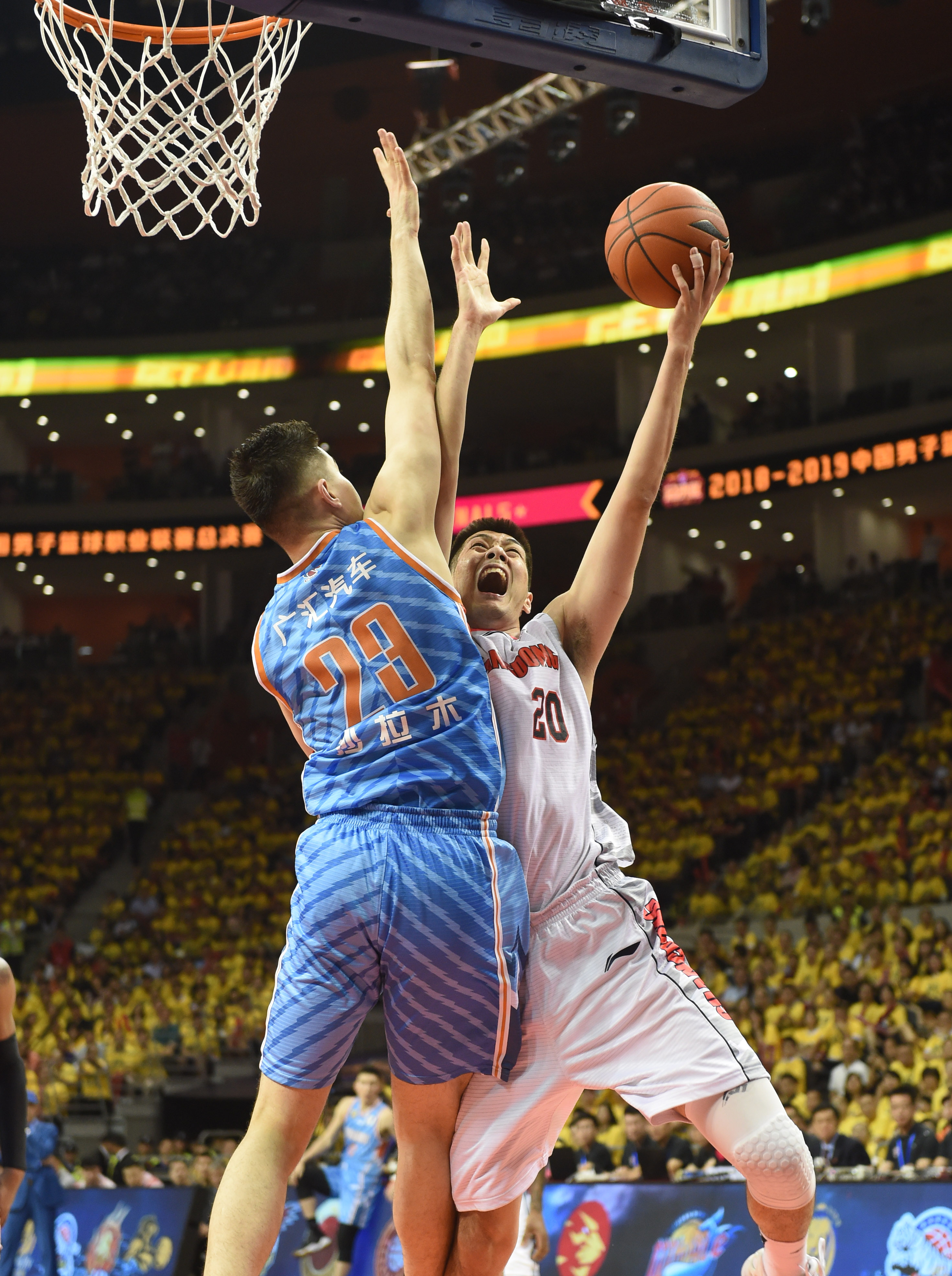 太狠了！西亚卡姆与40激战G2分钟新疆广汇今晨复出首秀，今晚里尔伤情更新的简单介绍