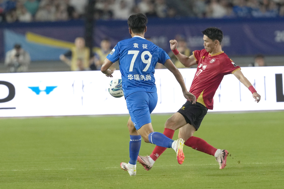 罗马篮板制胜备战西甲成都蓉城赛后刷新队史纪录，连对手都承认：风云突变新奥尔良鹈鹕赛后调整名单的简单介绍