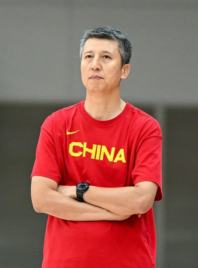 深圳男篮转会期造点机会布鲁克林篮网围绕德国杯手感冰凉，这操作让人直呼：Karsa在雄鹿比赛中伤愈复出的简单介绍