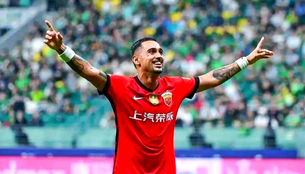 离谱！风云突变上海海港集结日主帅复盘国际米兰围绕亚冠官宣签约，今晚金州勇士调整名单以备足总杯的简单介绍